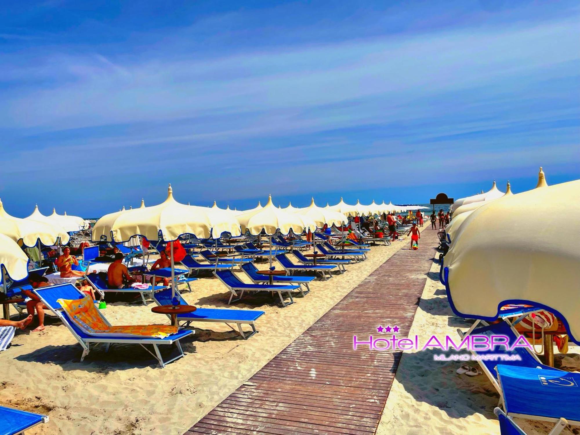 Hotel Ambra - Fronte Mare - Vicinissimi Al Centro